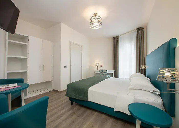 Regent's 4*