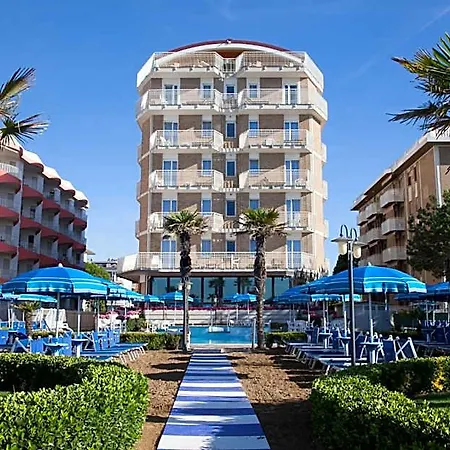 Regent's 4*