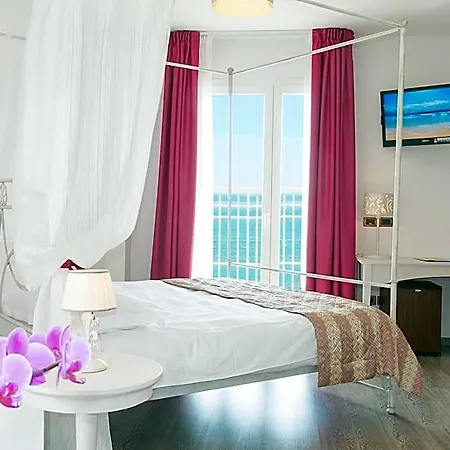 Regent's Hotel 4*