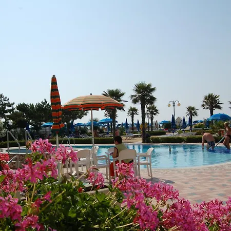 Отель Regent's Лидо-ди-Езоло