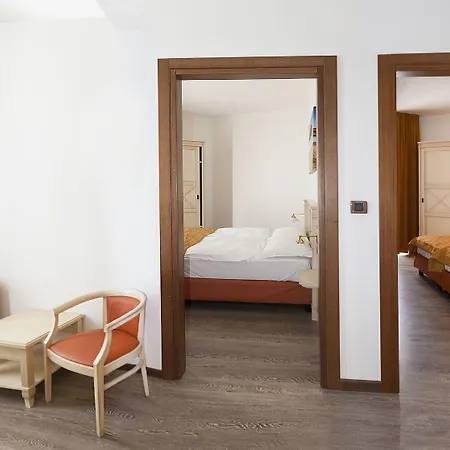 Отель Regent's 4*