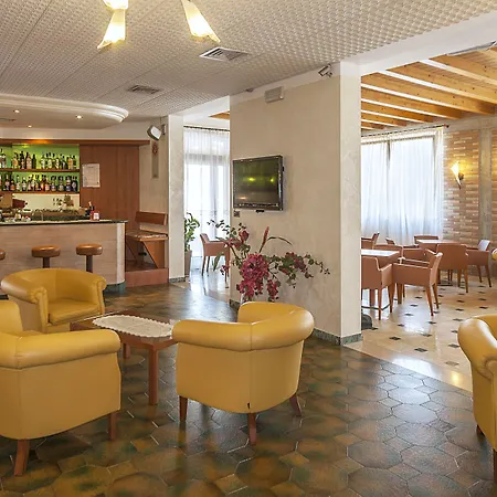 Regent's 4* Лидо-ди-Езоло